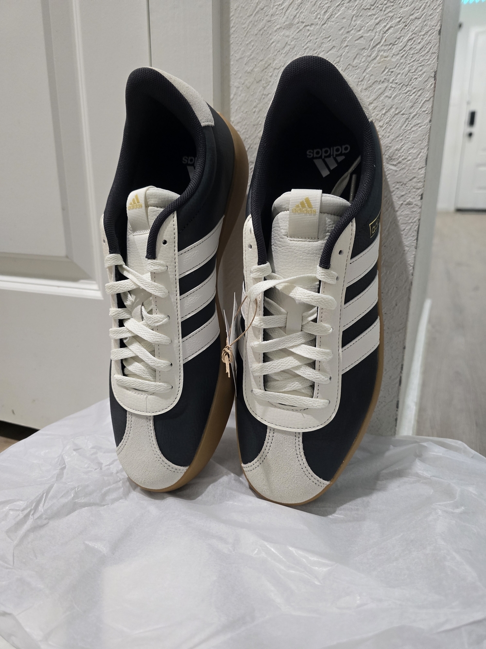 Adidas Men's Samba Classic Sneakers - Navy/White..